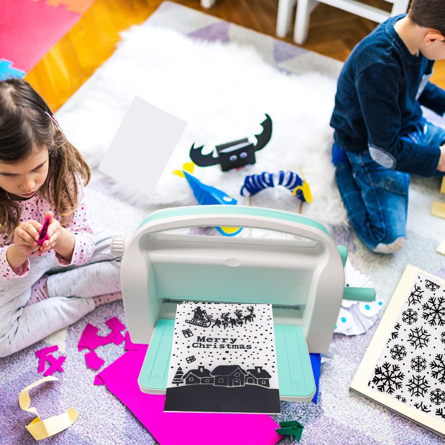 Christmas Plastic Embossing Folders Christmas Snowflake Leaves Deer Stencil for Scrapbooking Card Making,Template DIY Craft Paper Card Background Embossing Folder for Photo Album Decoration