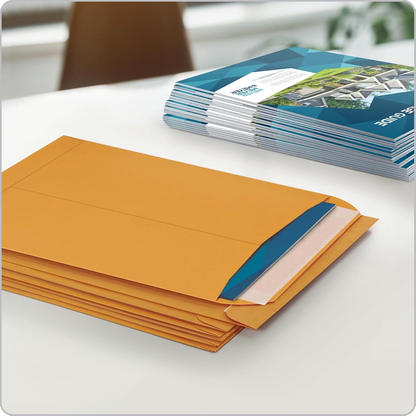 Columbian 9 x 12 Catalog Envelopes with Self Seal Closure, 28 lb Brown Kraft, for Mailing Flat Letter Size Documents or Photos, 100 Per Box (COLO341)