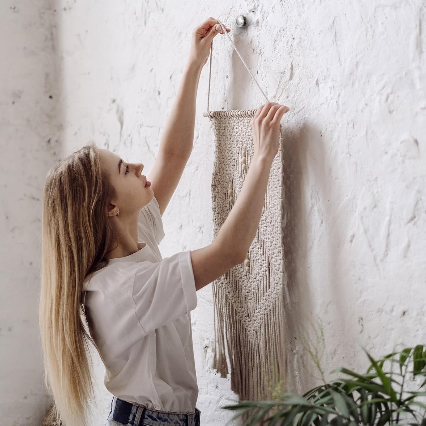 Ferraycle 40 Piece Double Headed Picture Hangers Nails 4 Size Long Thumb Tacks for Wall Hanging Decorative Nails Push Pins Picture Hooks for Drywall Photo Decor, 10/20/ 30/ 50lb(Silver)