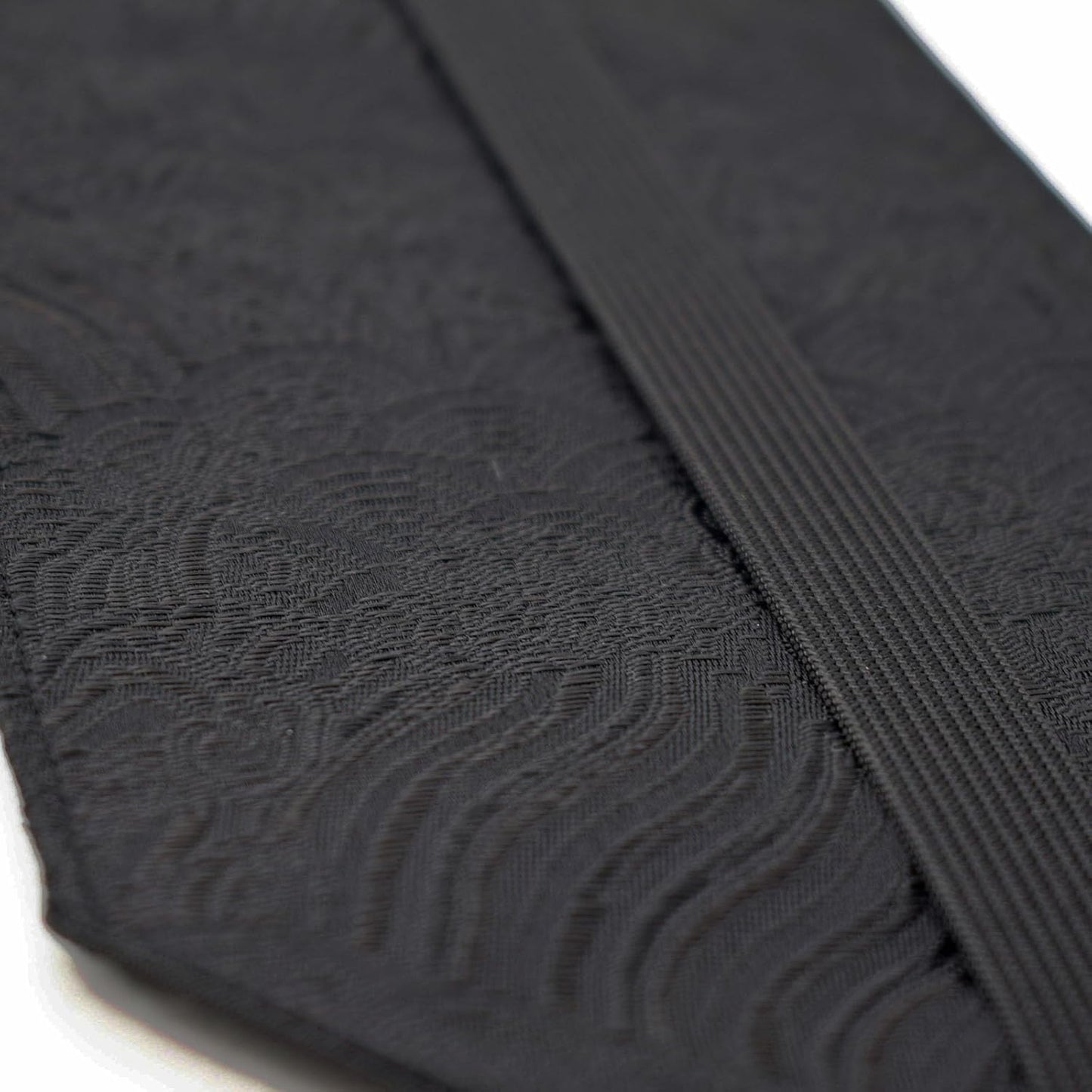 BLBMH A5 Book Covers with Tassels Adjustable Fabric Book Sleeve Cover Protector Fit for 5.5x8.4 inch Hardcover Softcover Novels Notebook - Chinese Black