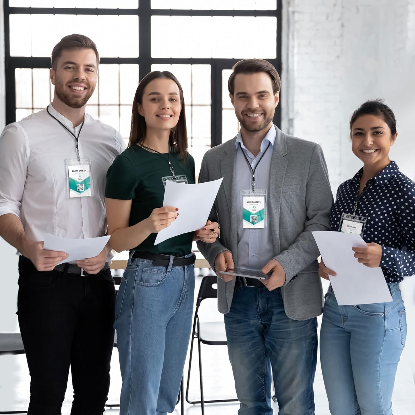 EcoEarth Passport & Identification Card Holders with Soft Edge (Clear, 4x6 Inch, 250 Pack), Extra Large Vertical ID Holder, Zipperless Plastic Name Badge Holders