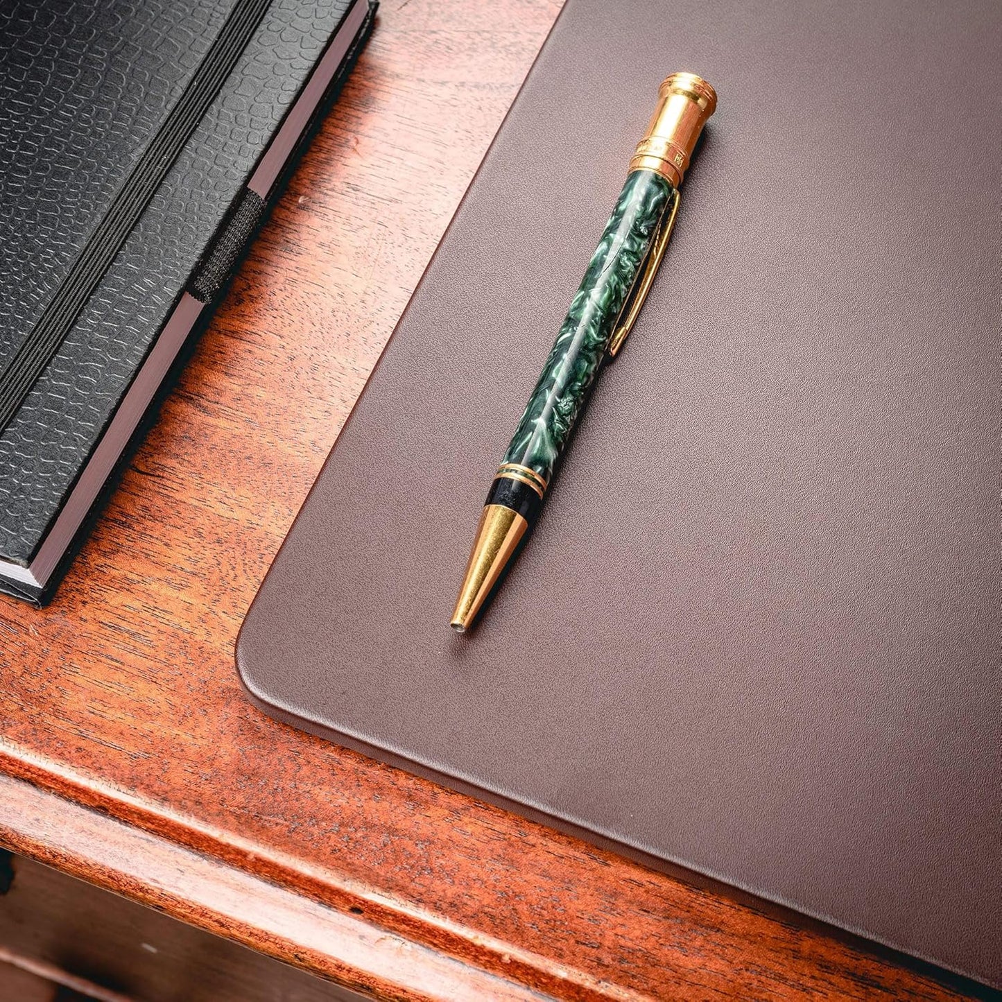 Dacasso 20" x 16" Brown Leatherette Luxury Conference Pad - Faux Leather Desk Blotter for Writing - Boardroom Organization & Executive Table Decor